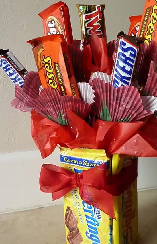 Candy bouquet in three gift boxes